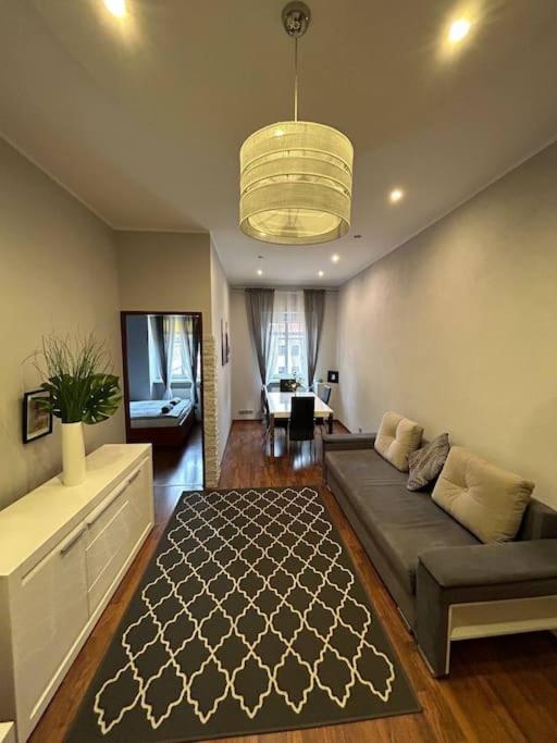 Big Apart - Rynek 8 - Nice View - 3 - 9 People Apartament Wrocław